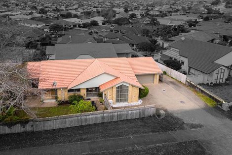Photo of property in 1/238 Botany Road, Golflands, Auckland, 2013