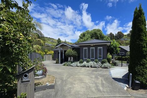 Photo of property in 72 Kent Terrace, Taradale, Napier, 4112