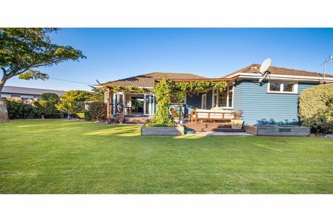 Photo of property in 24 Derrett Place, Saint Martins, Christchurch, 8022