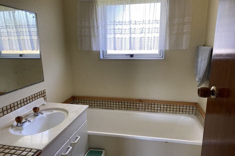 Photo of property in 14 Clement Place, Greenmeadows, Napier, 4112