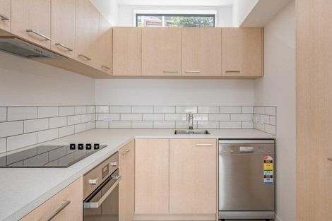 Photo of property in 3/7 Handyside Street, Tawa, Wellington, 5028