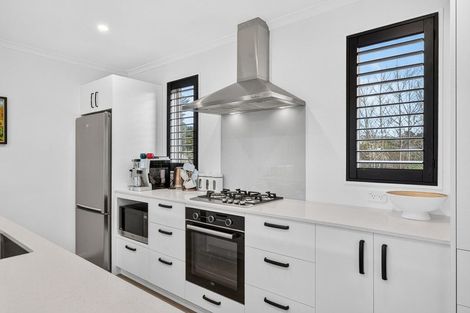 Photo of property in 4 Pinedale Crescent, Riversdale Beach, Masterton, 5872