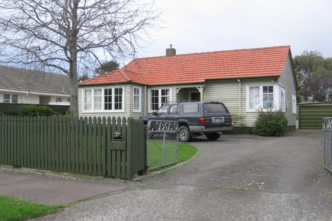 Photo of property in 654 Featherston Street, Roslyn, Palmerston North, 4414