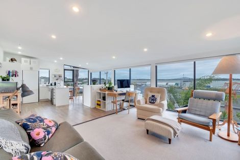 Photo of property in 1/3 Beach Road, Northcote Point, Auckland, 0627