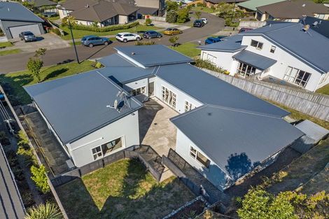 Photo of property in 18 Dusky Crescent, Aotea, Porirua, 5024