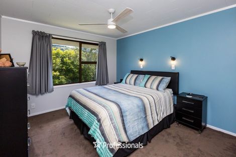 Photo of property in 1/4 Parera Grove, Heretaunga, Upper Hutt, 5018