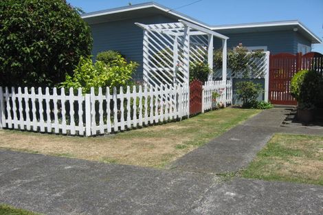 Photo of property in 1 Coronation Street, Feilding, 4702