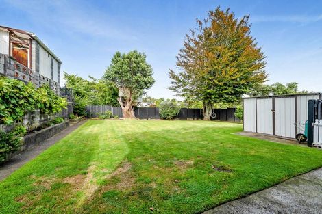 Photo of property in 22 Nevada Drive, Merrilands, New Plymouth, 4312