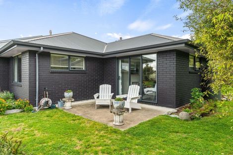 Photo of property in 32 Mill Grove, Clareville, Carterton, 5713