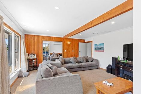 Photo of property in 195 Springs Road, Hornby, Christchurch, 8042