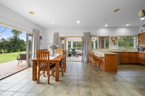 Photo of property in 26 Shelter Grove, Frankleigh Park, New Plymouth, 4310