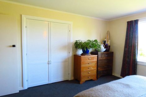 Photo of property in 43 Victoria Road, Westport, 7892