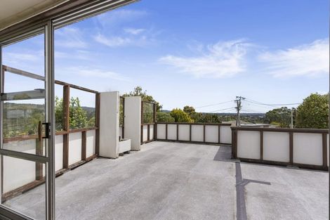 Photo of property in 29 Highland Avenue, Titirangi, Auckland, 0604