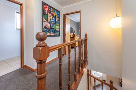 Photo of property in 1 Iwiroa Terrace, Durie Hill, Whanganui, 4500