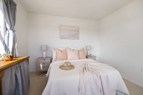 Photo of property in 8 Signal Street, Foxton Beach, Foxton, 4815