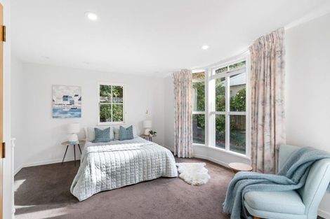 Photo of property in 16a Ferry Street, Seatoun, Wellington, 6022