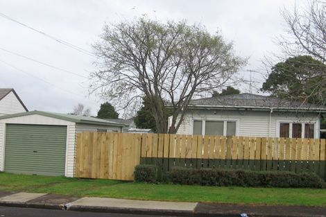 Photo of property in 1/21 Railway Street West, Papakura, 2110