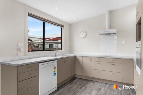 Photo of property in 101 Oxford Street, South Dunedin, Dunedin, 9012