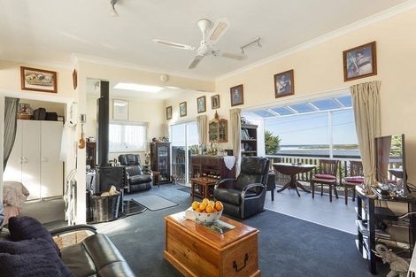Photo of property in 1400 Taieri Mouth Road, Taieri Mouth, Brighton, 9091