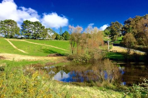 Photo of property in 88 Cedar Terrace, Stanmore Bay, Whangaparaoa, 0932