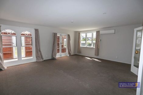 Photo of property in 18 Broadbent Street, Riccarton, Christchurch, 8041