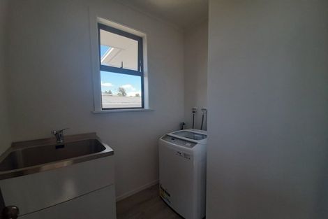 Photo of property in 1 Alan Avenue, Henderson, Auckland, 0610