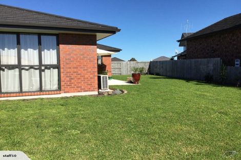 Photo of property in 12 O'farrell Drive, One Tree Point, 0118