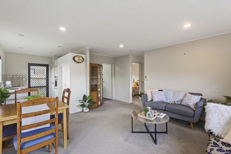 Photo of property in 5/13 Cracroft Street, Waitara, 4320