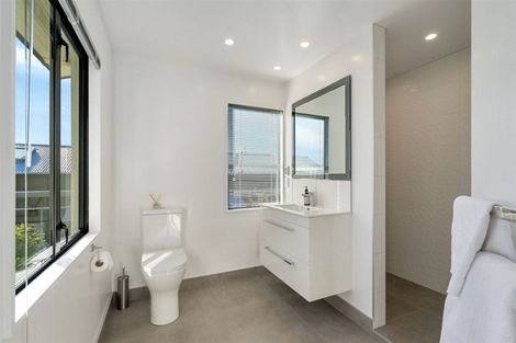 Photo of property in 6 Heacham Lane, Harewood, Christchurch, 8051