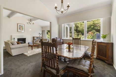 Photo of property in 58 Homewood Crescent, Karori, Wellington, 6012