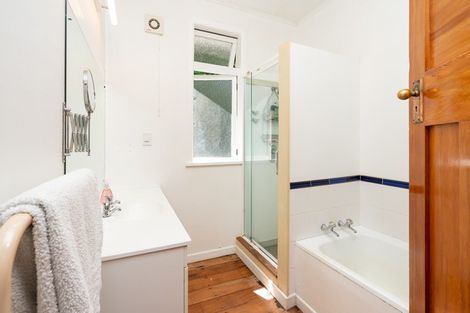 Photo of property in 58 Pembroke Road, Northland, Wellington, 6012