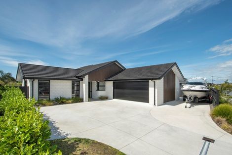 Photo of property in 56 Drabble Crescent, Papamoa Beach, Papamoa, 3118