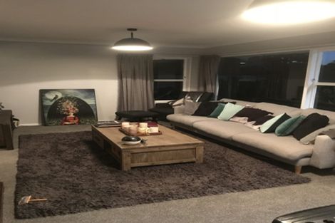 Photo of property in 9 Gregg Place, Sunnyvale, Auckland, 0612