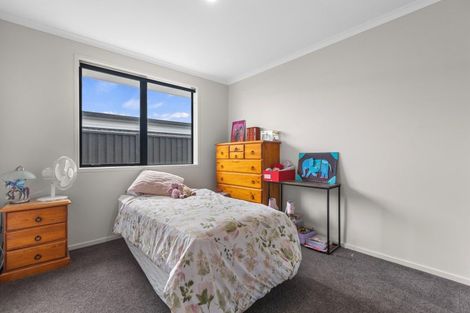 Photo of property in 8 Ash Lane, Omokoroa, 3114