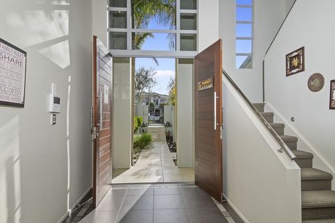 Photo of property in 11 Mistral Place, West Harbour, Auckland, 0618