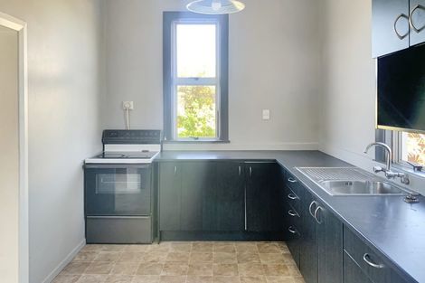 Photo of property in 38 Burns Street, Dannevirke, 4930