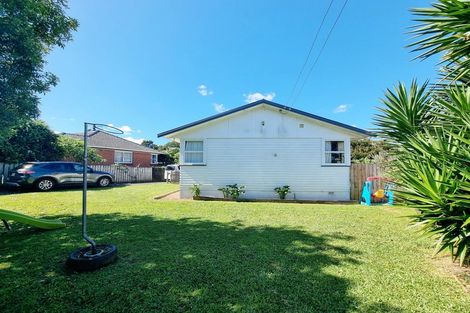 Photo of property in 20 Orion Street, Papakura, 2110