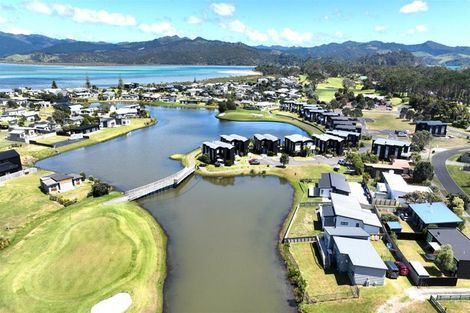 Photo of property in 102 The Fairway, Matarangi, Whitianga, 3592