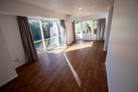 Photo of property in 2/18 Kirsten Place, Parklands, Christchurch, 8083