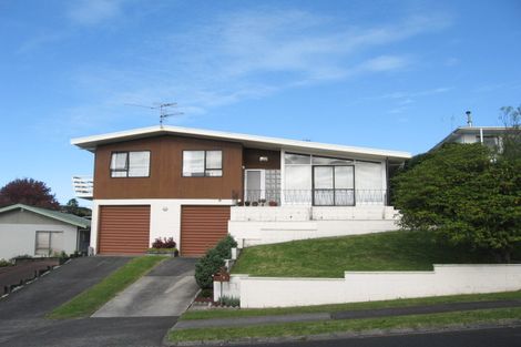 Photo of property in 10 Copperfield Terrace, Mellons Bay, Auckland, 2014