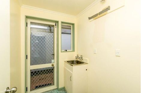 Photo of property in 10 Massey Street, Westown, New Plymouth, 4310