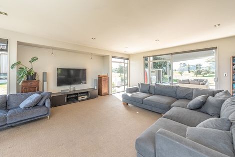 Photo of property in 34 Longbeach Drive, Castlecliff, Whanganui, 4501