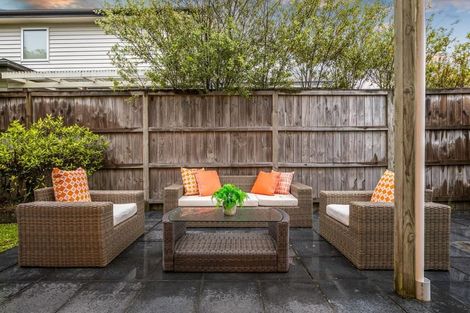 Photo of property in 9/48 Schnapper Rock Road, Schnapper Rock, Auckland, 0632