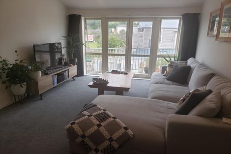 Photo of property in Luxford Villas, 116/72 Herald Street, Berhampore, Wellington, 6023