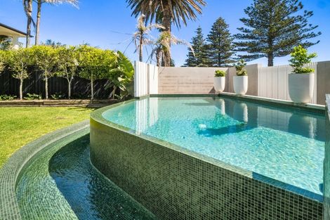 Photo of property in 96 Marine Parade, Mount Maunganui, 3116