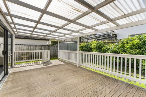 Photo of property in 24 Sheddings Lane, East Tamaki, Auckland, 2016