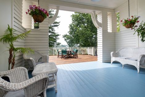 Photo of property in 27 Fitzroy Road, Bluff Hill, Napier, 4110