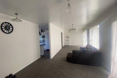 Photo of property in 13 Boundary Road, Opaheke, Papakura, 2113