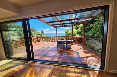 Photo of property in 43 Rona Street, Eastbourne, Lower Hutt, 5013