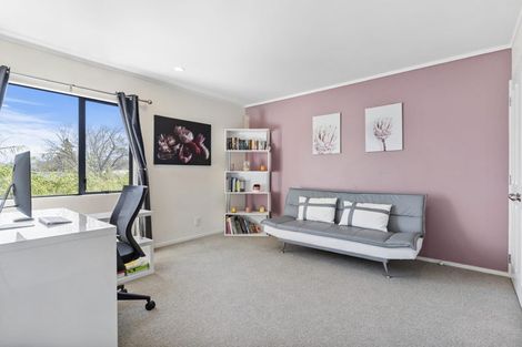 Photo of property in 4 Kora Avenue, Ranui, Auckland, 0612